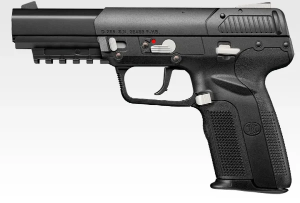 TOKYO MARUI Pistolet Airsoft FN 5-7 GBB