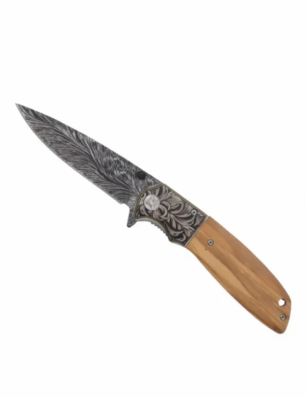 COUTEAU BOIS D’OLIVIER LAME GRAVEE 10CM