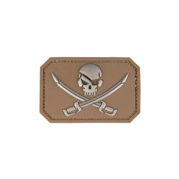 PATCH PVC TÊTE DE MORT + SABRE TAN 8 X 5.5CM